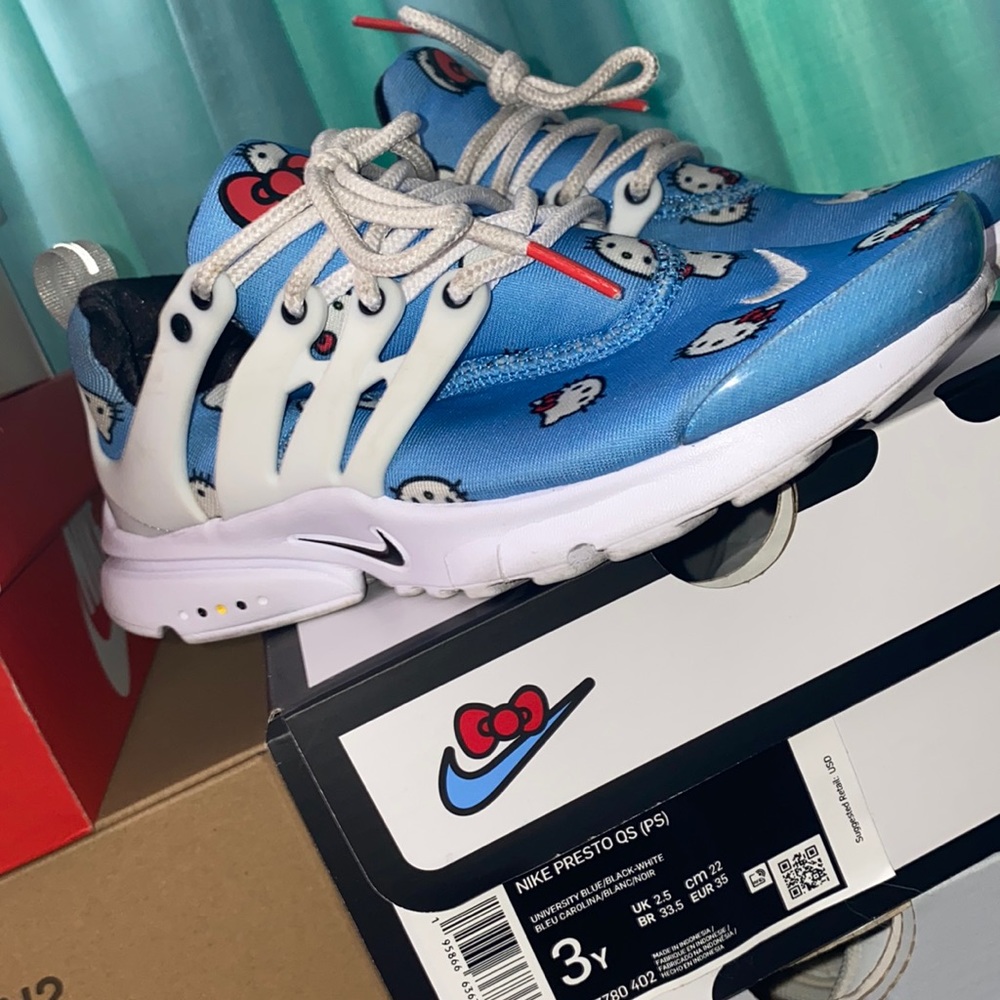 Nike Kids Hello Kitty Presto size 3